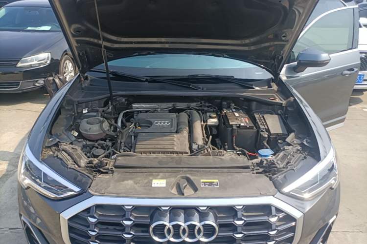 Used Audi Q3 2022 35 TFSI Fashion Dynamic Model Engine Bay