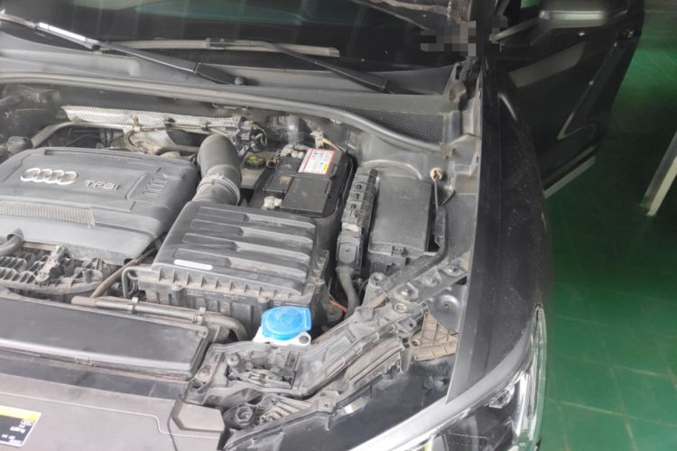 Used Audi Q3 2022 45 TFSI quattro Fashion Dynamic Model Engine Bay Left