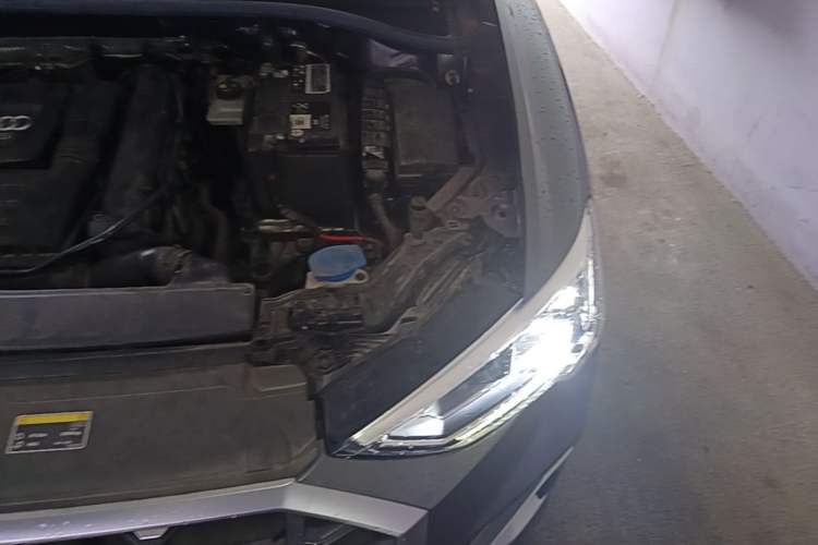 Used Audi Q3 2022 35 TFSI Fashion Dynamic Model Engine Bay Left