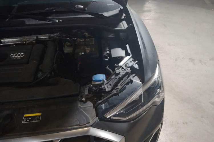 Used Audi Q3 2022 35 TFSI Fashion Dynamic Model Engine Bay Left