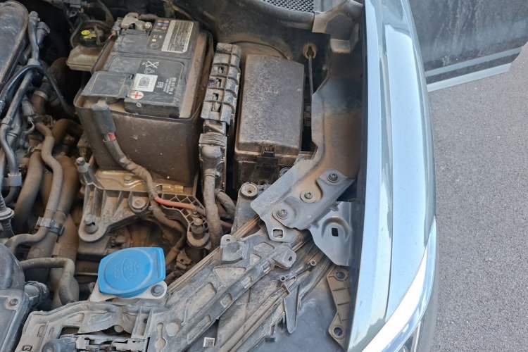 Used Audi Q3 2022 35 TFSI Progressive Dynamic Edition Engine Bay Left