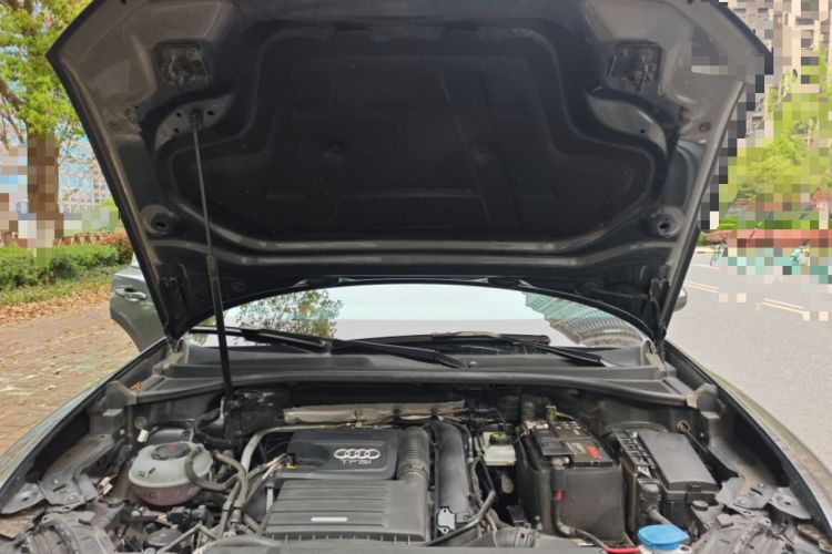 Used Audi Q3 2022 35 TFSI Fashion Dynamic Model Engine Bay