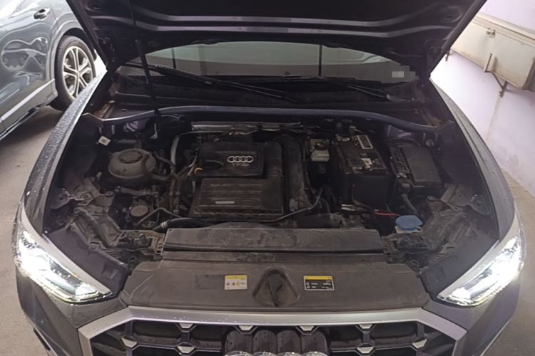 Used Audi Q3 2022 35 TFSI Fashion Dynamic Model Engine Bay