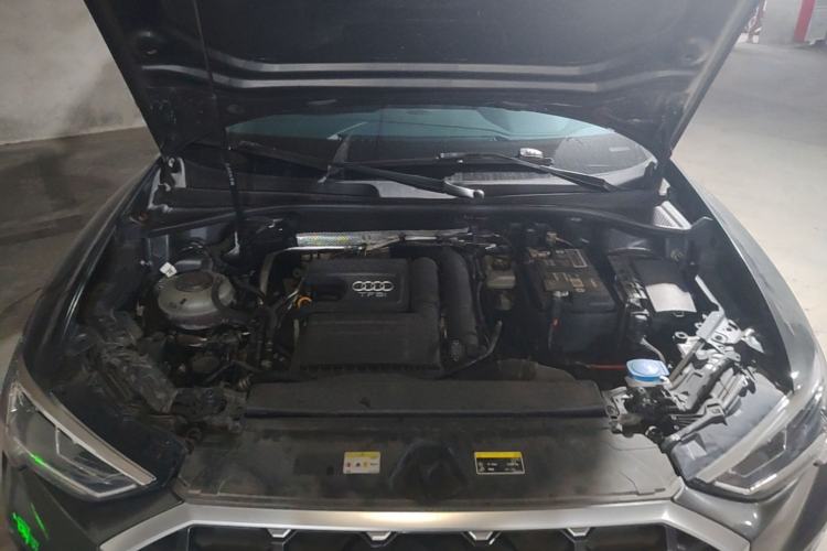 Used Audi Q3 2022 35 TFSI Fashion Dynamic Model Engine Bay