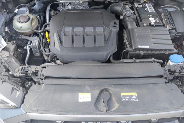 Used Audi Q3 2022 40 TFSI RS Package Performance Model Engine Bay