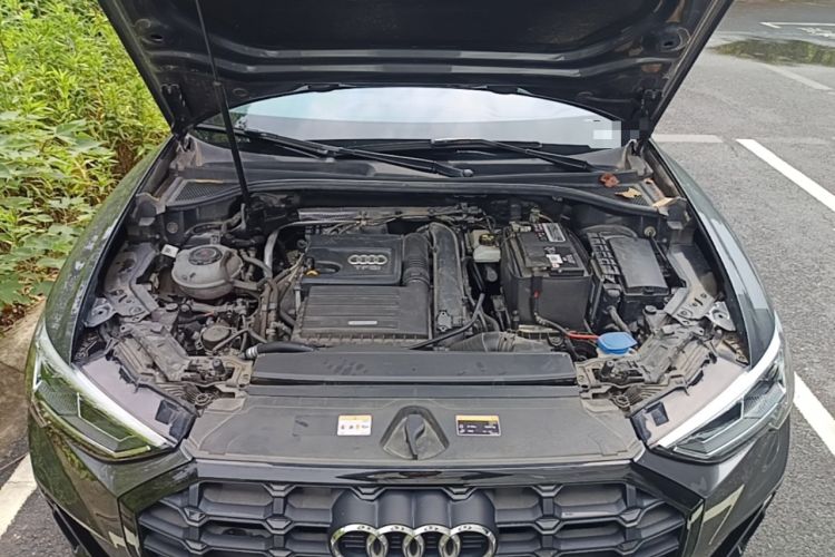 Used Audi Q3 2022 35 TFSI Fashion Dynamic Model Engine Bay