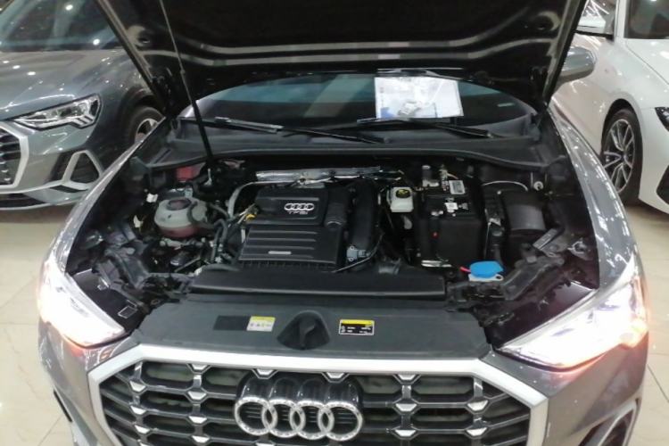Used Audi Q3 2022 35 TFSI Fashion Dynamic Model Engine Bay