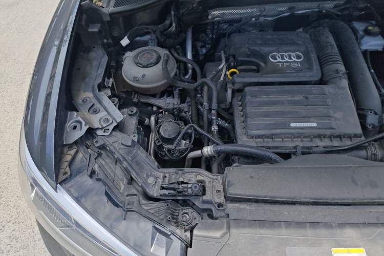 Used Audi Q3 2022 35 TFSI Fashion Dynamic Model Engine Bay Right