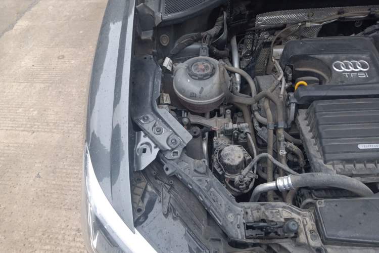Used Audi Q3 2022 35 TFSI Fashion Dynamic Model Engine Bay Right