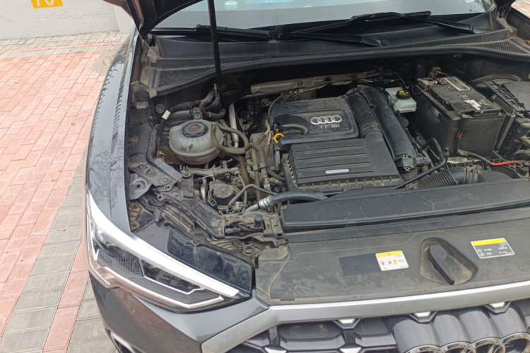Used Audi Q3 2022 35 TFSI Fashion Dynamic Model Engine Bay Right