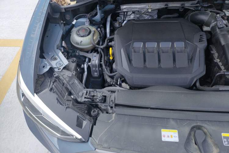 Used Audi Q3 2022 40 TFSI RS Package Performance Model Engine Bay Right