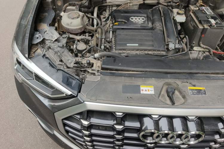 Used Audi Q3 2022 35 TFSI Fashion Dynamic Model Engine Bay Right