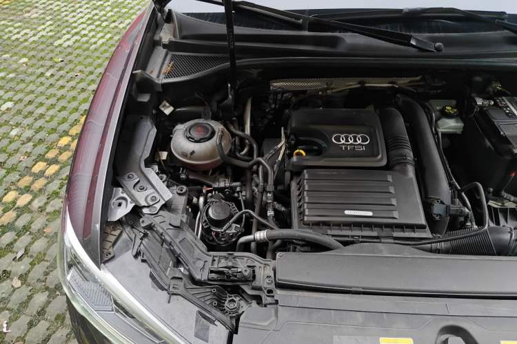 Used Audi Q3 2022 35 TFSI Fashion Dynamic Model Engine Bay Right