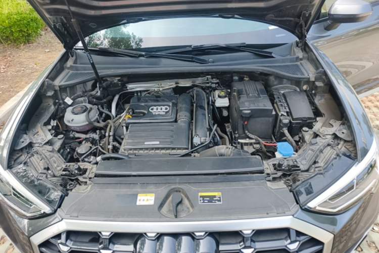 Used Audi Q3 2022 35 TFSI Fashion Dynamic Model Engine Bay