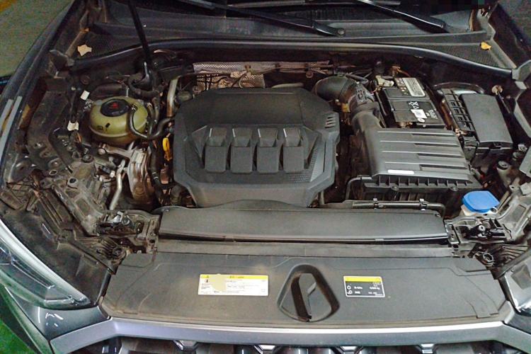 Used Audi Q3 2022 40 TFSI Fashion Dynamic Model Engine Bay