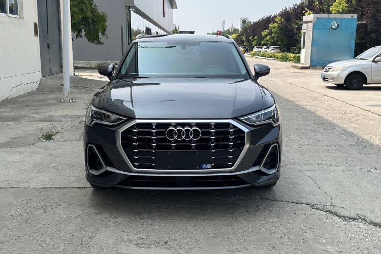 Used Audi Q3 2022 35 TFSI Fashion Dynamic Model Exterior 1