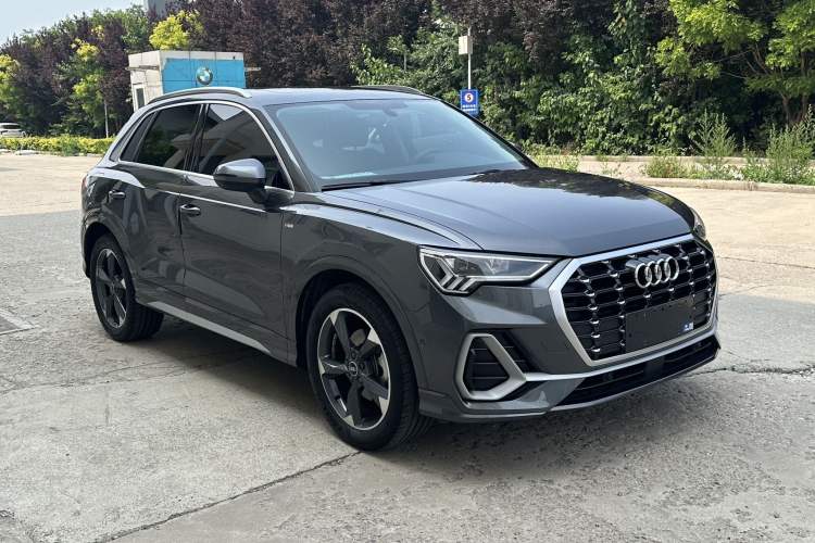 Used Audi Q3 2022 35 TFSI Fashion Dynamic Model Exterior 2