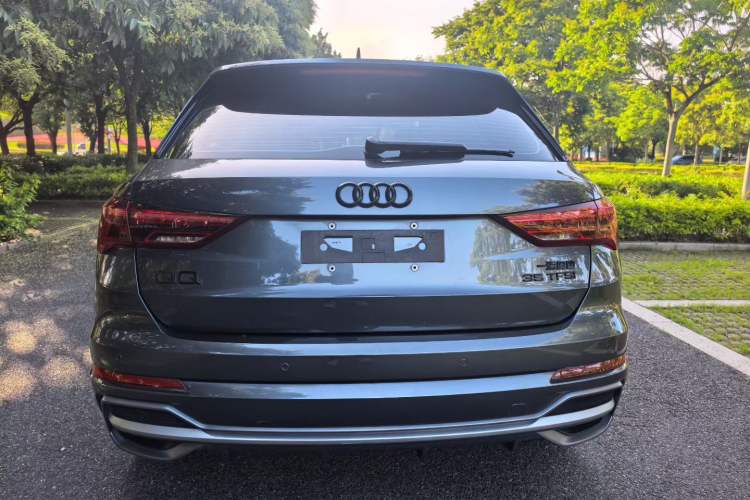Used Audi Q3 2022 35 TFSI Progressive Dynamic Edition Exterior 4