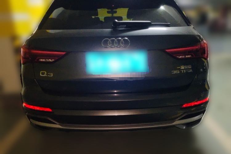 Used Audi Q3 2022 35 TFSI Fashion Dynamic Model Exterior 4