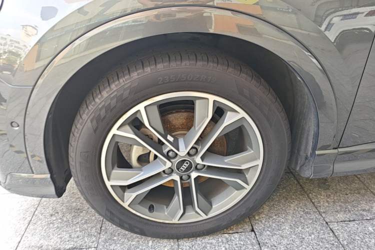 Used Audi Q3 2022 40 TFSI Fashion Dynamic Model Exterior 4