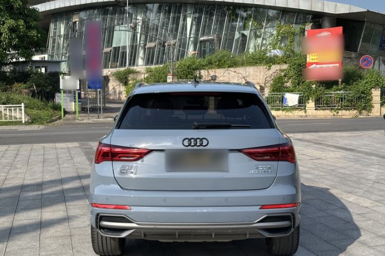 Used Audi Q3 2022 40 TFSI RS Package Performance Model Exterior 4