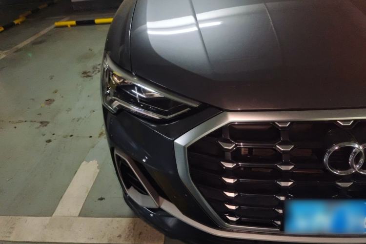 Used Audi Q3 2022 35 TFSI Fashion Dynamic Model Exterior 6
