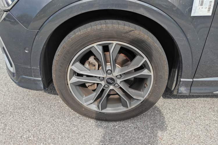 Used Audi Q3 2022 40 TFSI Fashion Dynamic Model Exterior 9