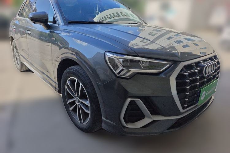 Used Audi Q3 2022 35 TFSI Progressive Dynamic Edition Front Right 45 Deg