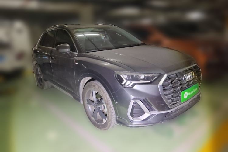 Used Audi Q3 2022 35 TFSI Fashion Dynamic Model Front Right 45 Deg