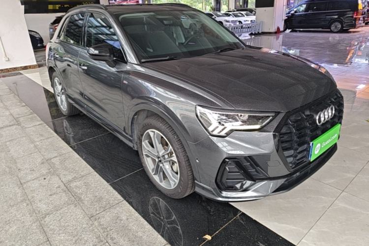 Used Audi Q3 2022 40 TFSI Fashion Dynamic Model Front Right 45 Deg