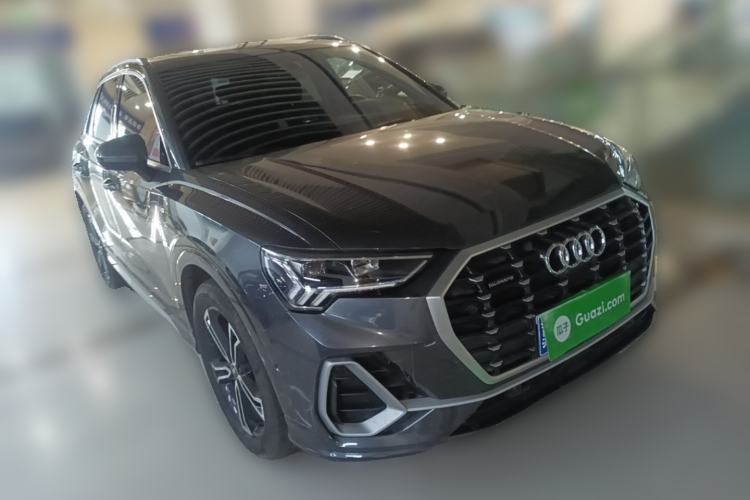 Used Audi Q3 2022 45 TFSI quattro Fashion Dynamic Model Front Right 45 Deg