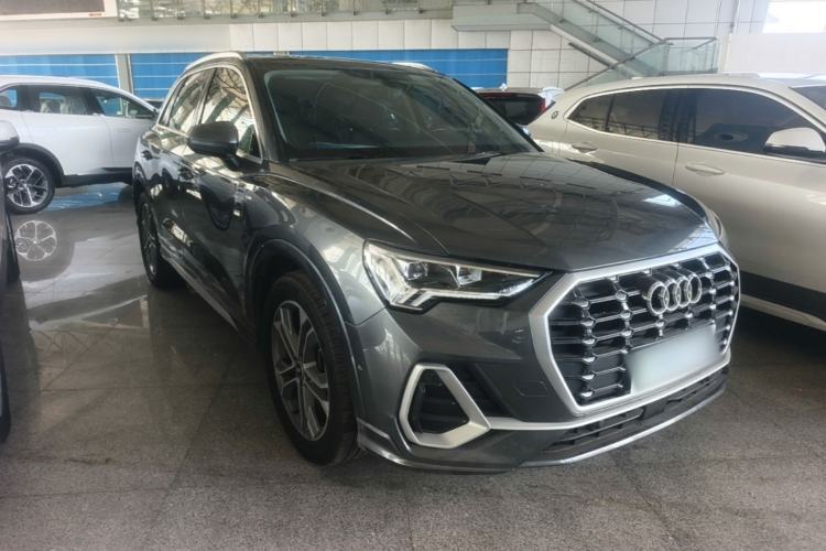 Used Audi Q3 2022 40 TFSI Fashion Dynamic Model Front Right 45 Deg