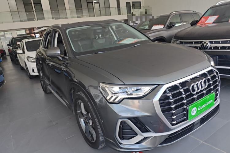Used Audi Q3 2022 35 TFSI Fashion Dynamic Model Front Right 45 Deg