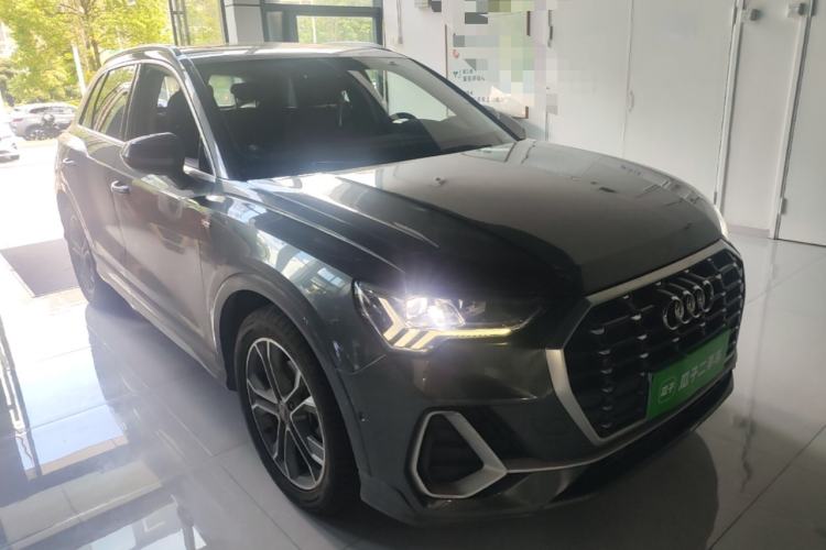 Used Audi Q3 2022 40 TFSI Fashion Dynamic Model Front Right 45 Deg