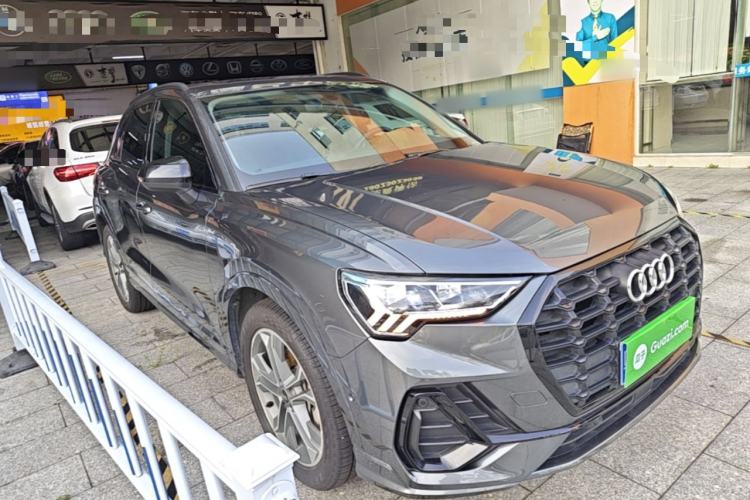 Used Audi Q3 2022 40 TFSI Fashion Dynamic Model Front Right 45 Deg