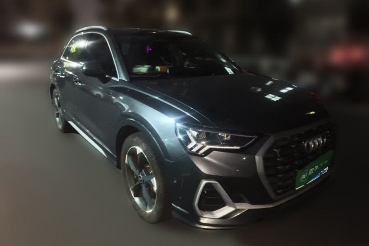 Used Audi Q3 2022 35 TFSI Fashion Dynamic Model Front Right 45 Deg
