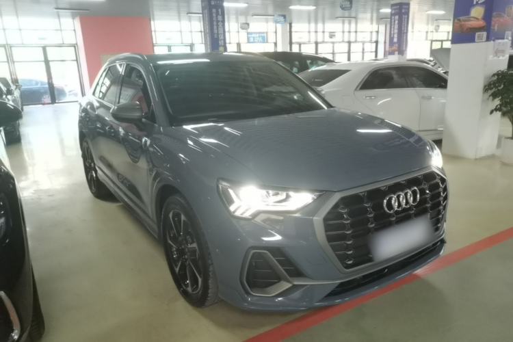 Used Audi Q3 2022 40 TFSI RS Package Performance Model Front Right 45 Deg