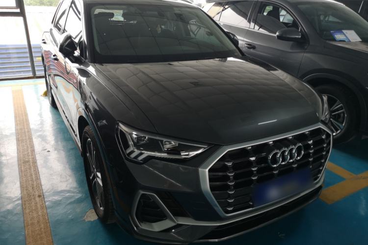 Used Audi Q3 2022 40 TFSI Fashion Dynamic Model Front Right 45 Deg