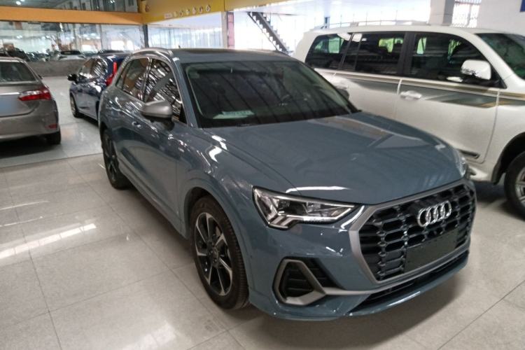 Used Audi Q3 2022 40 TFSI RS Package Performance Model Front Right 45 Deg