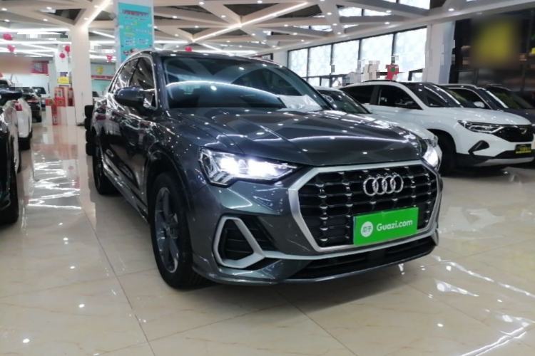 Used Audi Q3 2022 35 TFSI Fashion Dynamic Model Front Right 45 Deg