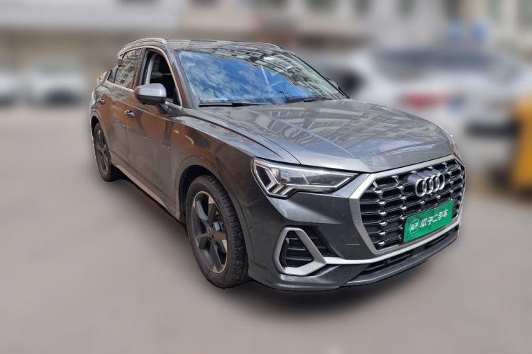 Used Audi Q3 2022 35 TFSI Fashion Dynamic Model Front Right 45 Deg