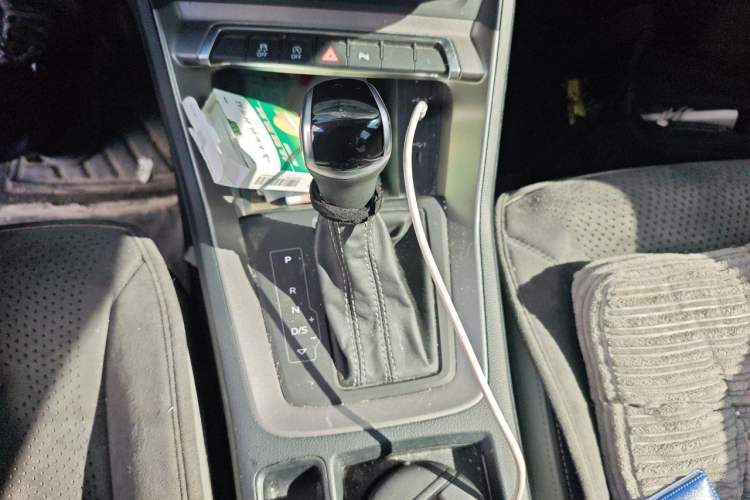 Used Audi Q3 2022 35 TFSI Progressive Dynamic Edition Gear Lever