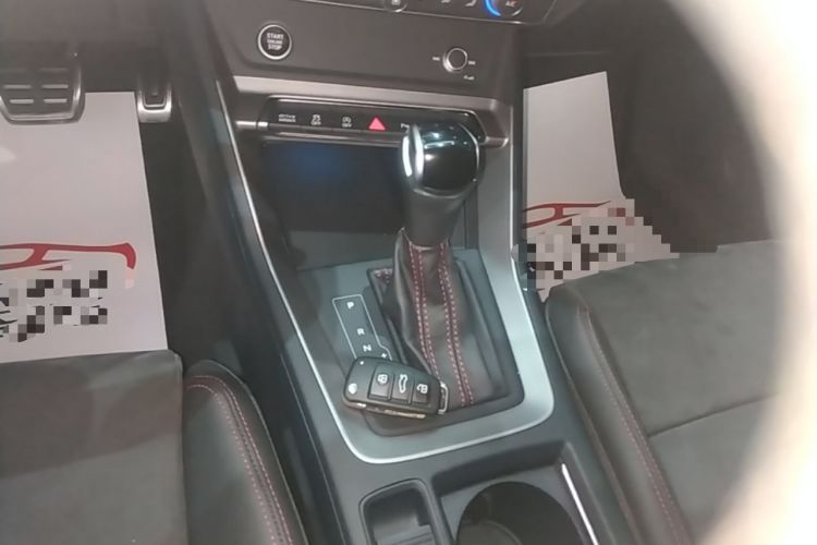 Used Audi Q3 2022 40 TFSI RS Package Performance Model Gear Lever