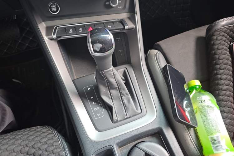 Used Audi Q3 2022 35 TFSI Fashion Dynamic Model Gear Lever