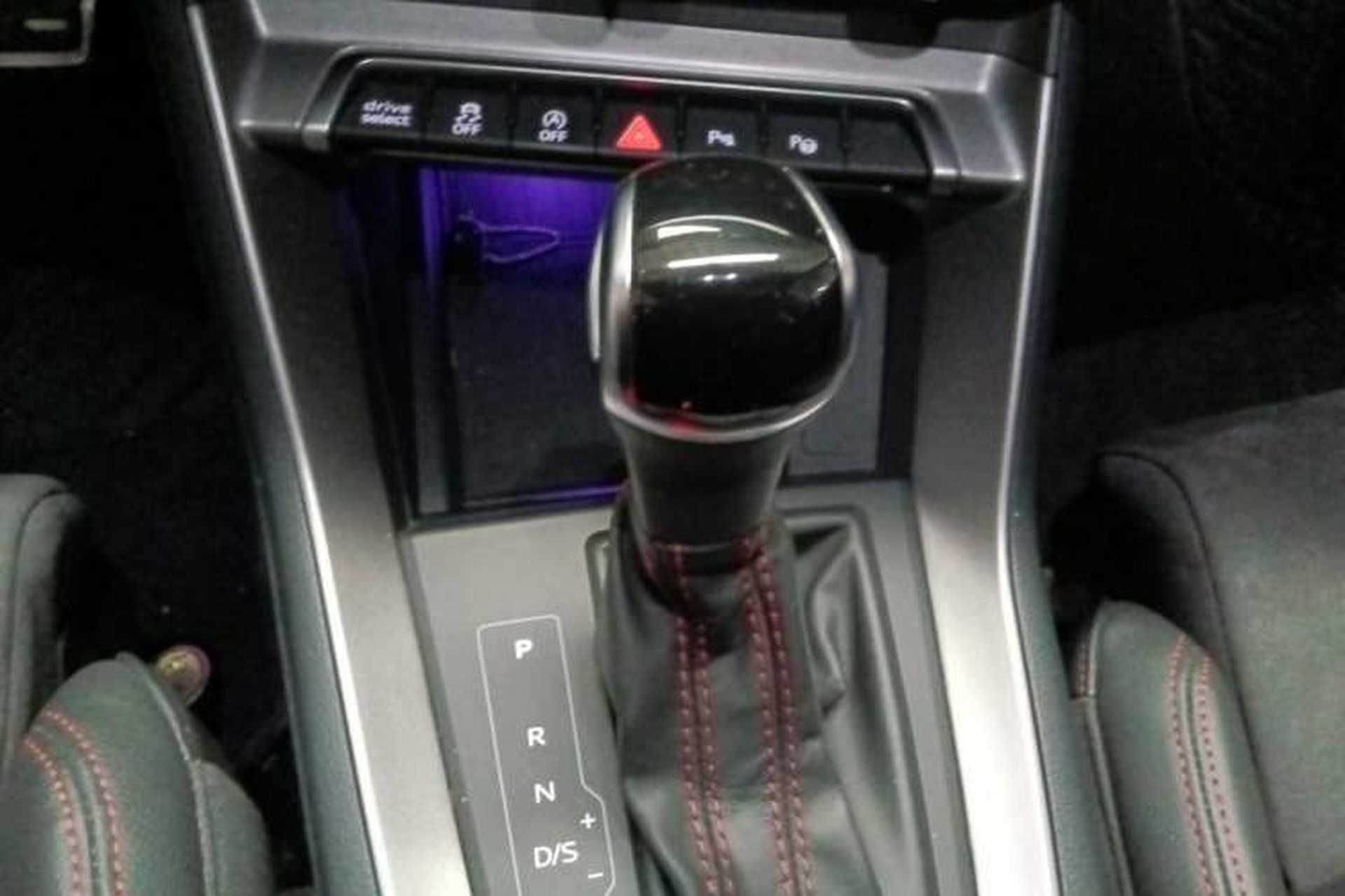 Used Audi Q3 2022 40 TFSI RS Package Performance Model Gear Lever