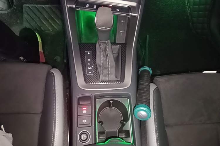 Used Audi Q3 2022 35 TFSI Fashion Dynamic Model Gear Lever
