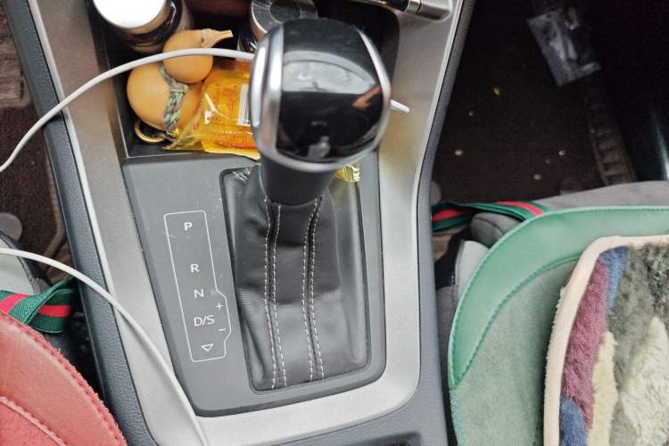 Used Audi Q3 2022 35 TFSI Fashion Dynamic Model Gear Lever