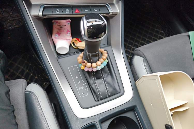 Used Audi Q3 2022 35 TFSI Fashion Dynamic Model Gear Lever