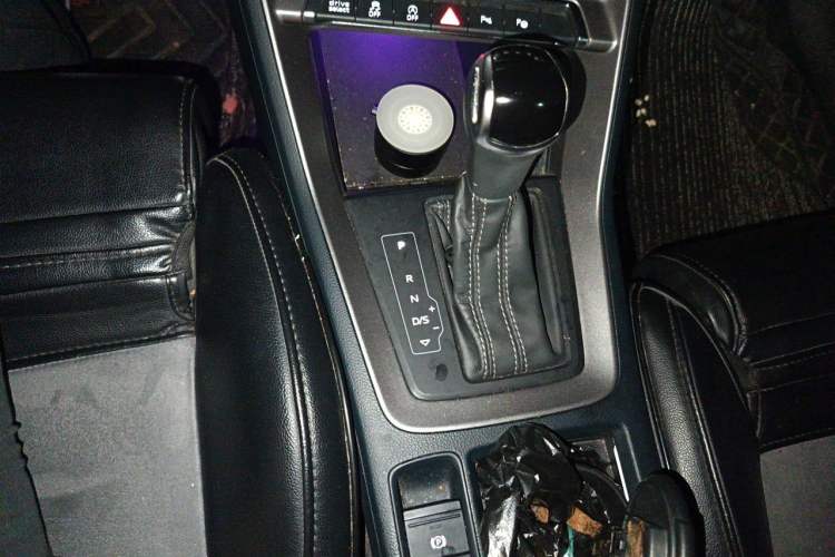 Used Audi Q3 2022 40 TFSI Fashion Dynamic Model Gear Lever