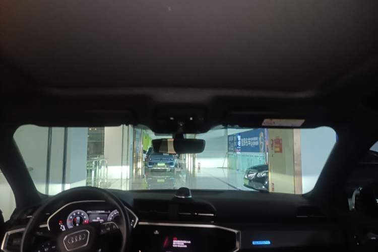 Used Audi Q3 2022 45 TFSI quattro Fashion Dynamic Model Headliner